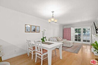 1125 Pico Blvd, Unit 2 in Santa Monica, CA - Foto de edificio - Building Photo