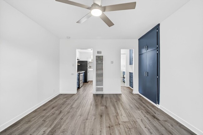 936 Cedar Ave, Unit 09