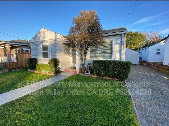 property at 164 N Murphy Ave