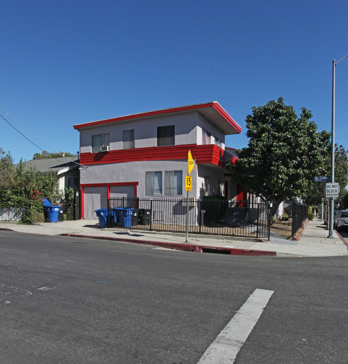 1302 N Mccadden Pl in Los Angeles, CA - Building Photo