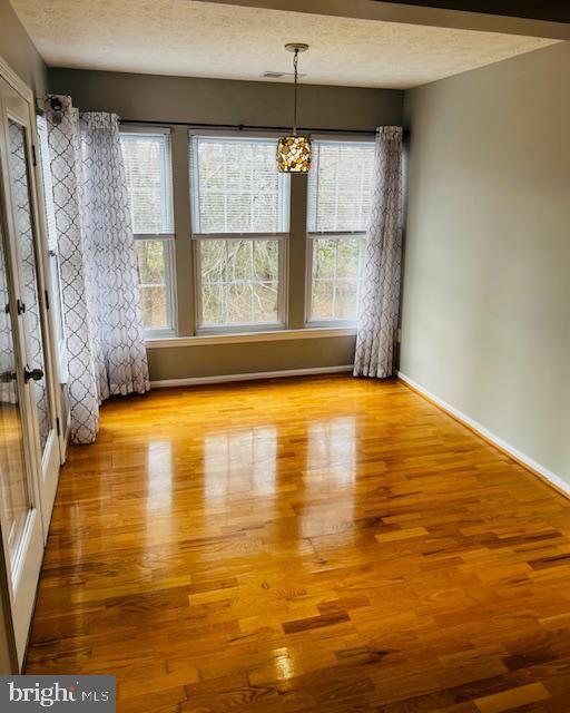 811 Deering Rd in Pasadena, MD - Building Photo - Building Photo