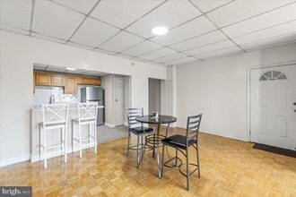 245 Warren St in Beverly, NJ - Building Photo - Building Photo
