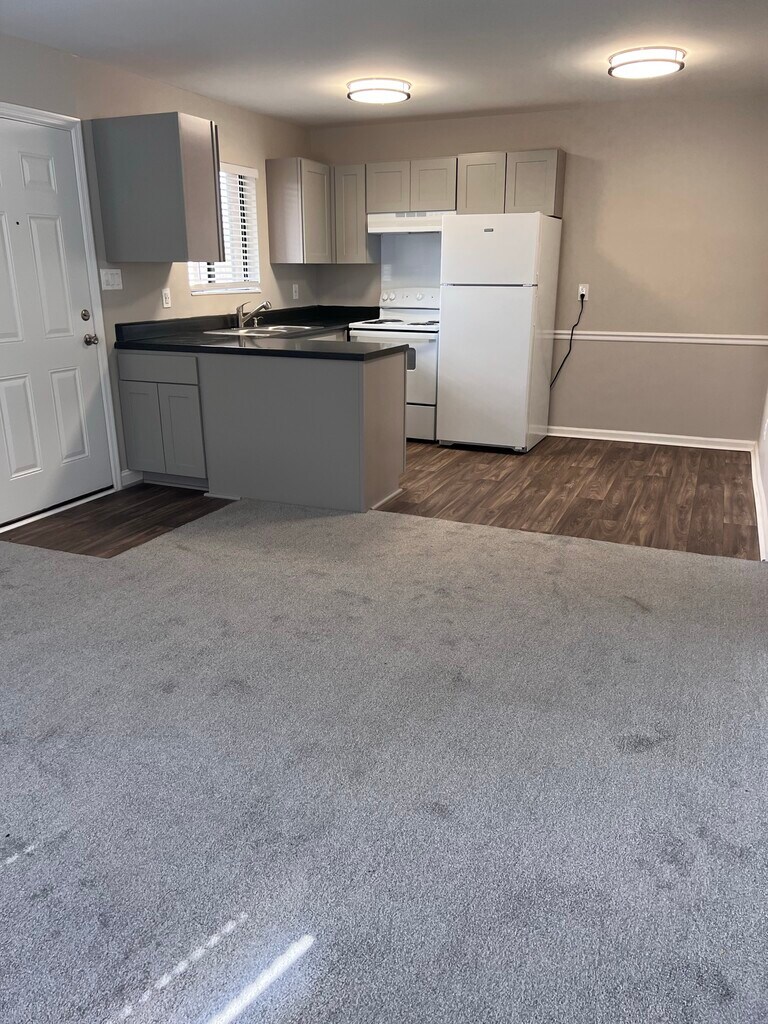 Mallard Creek Apartments in Statesville, NC