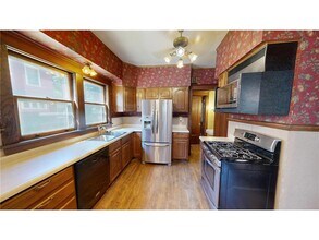 216 Litchfield Ave SE in Willmar, MN - Building Photo - Building Photo