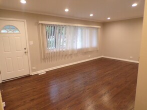 753 Ford Ave in Elgin, IL - Building Photo - Building Photo