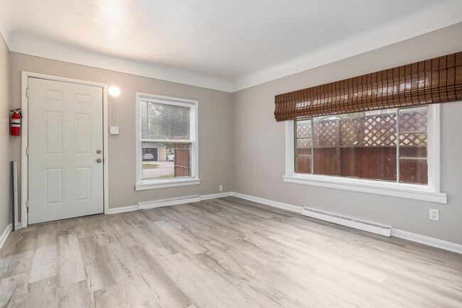 3116 Whittier Dr