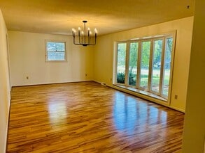 2660 Tiffany St in Conover, NC - Building Photo - Building Photo