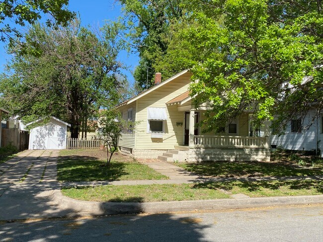 property at 347 S Green St