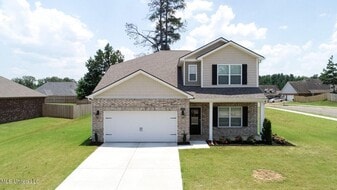 2427 Hyacinth Ln in Hernando, MS - Building Photo