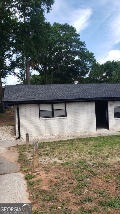 1270 Irwin Bridge Rd NW in Conyers, GA - Building Photo