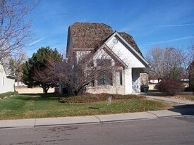 4937 10th Street Rd in Greeley, CO - Building Photo