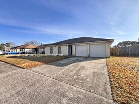 11926 Loveland Pass Dr in Houston, TX - Building Photo