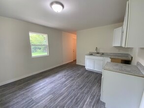1015 Koehn Dr in Danville, IL - Building Photo - Building Photo
