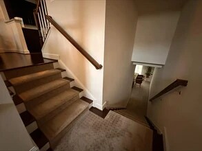 16650 Danridge Manor Dr in Woodbridge, VA - Building Photo - Building Photo