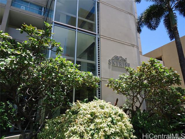 555 University Ave in Honolulu, HI - Building Photo - Building Photo