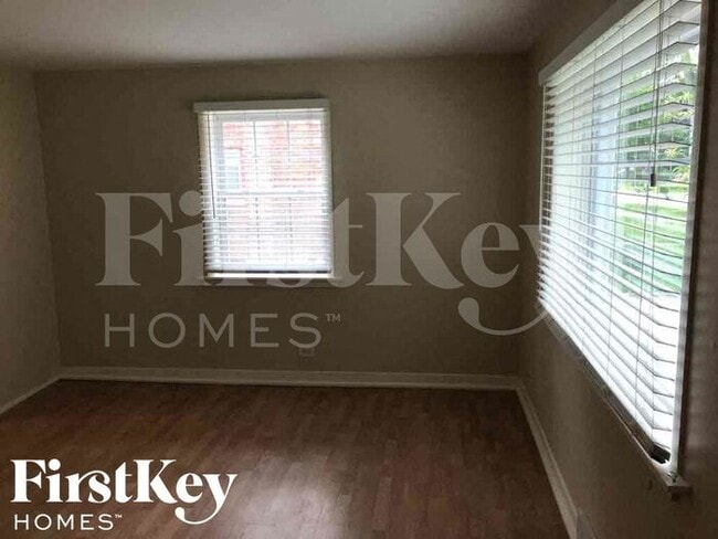 1114 Jewett St in Woodstock, IL - Building Photo - Building Photo