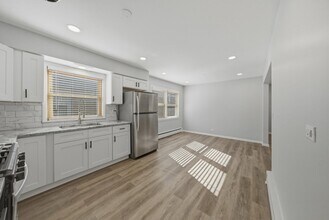 2705 N Sayre Ave in Chicago, IL - Building Photo - Building Photo