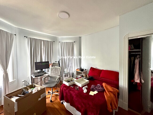 785 Columbia Rd, Unit 3 in Boston, MA - Building Photo - Building Photo