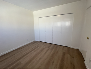 550 N Serrano Ave, Unit 7 in Los Angeles, CA - Building Photo - Building Photo