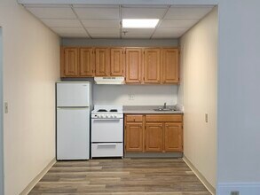 62 Boylston St, Unit 426 in Boston, MA - Foto de edificio - Building Photo