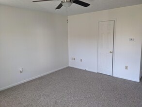 258 Miller Dr in Strasburg, VA - Building Photo - Building Photo