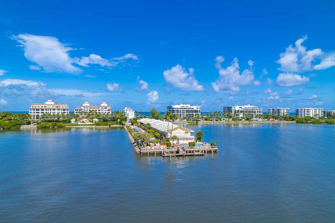 The Palm Beach Resort & Beach Club in Palm Beach, FL - Foto de edificio