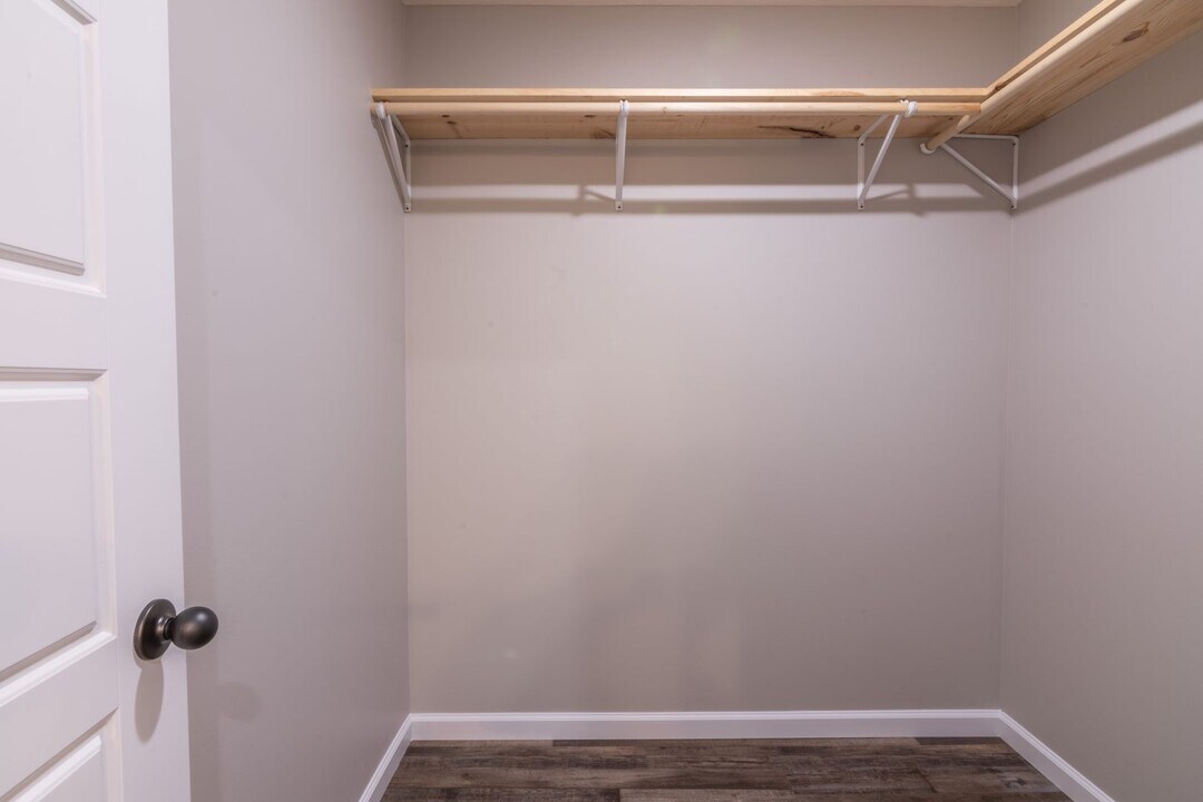 725 Oak St in Lafayette, TN - Building Photo