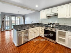 6014 Gaines St in San Diego, CA - Building Photo - Building Photo