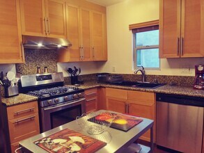 6113 Alcott St in Los Angeles, CA - Building Photo - Building Photo
