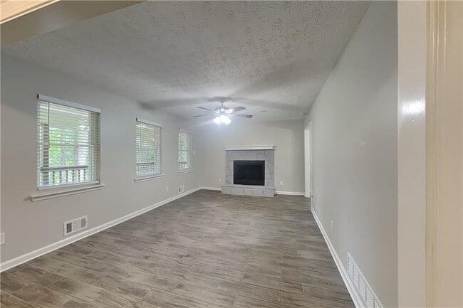 106 Mill Gate Dr in Dallas, GA - Building Photo - Building Photo