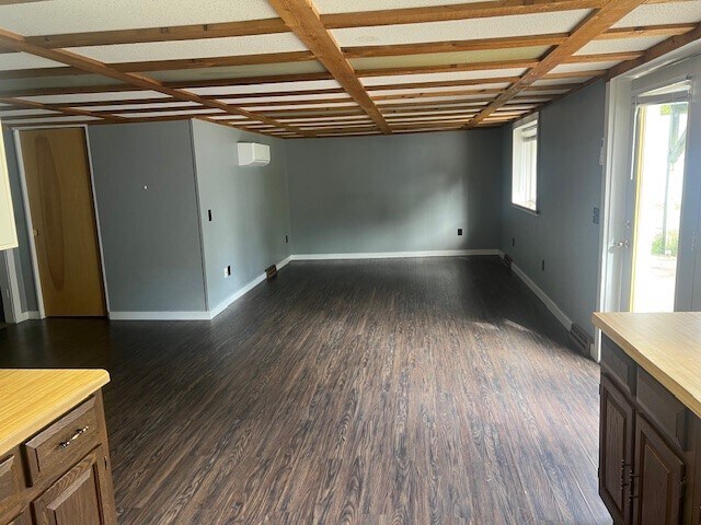6760 Elmview Ave NE in Rockford, MI - Building Photo