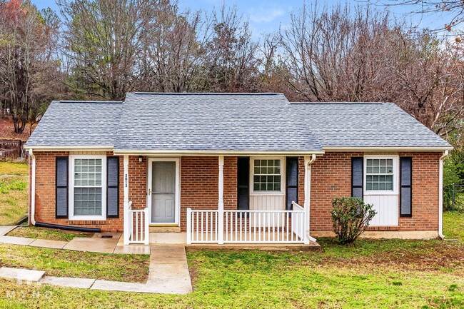 property at 3013 Wedgedale Ave