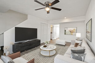 Townhomes on Luan Drive in Mascoutah, IL - Building Photo