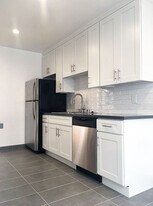 932 11th St in Santa Monica, CA - Building Photo