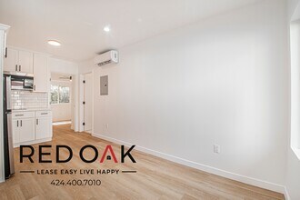 4737 Orion Ave in Los Angeles, CA - Building Photo - Building Photo