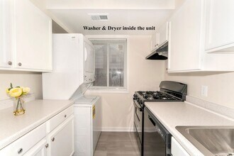 14 Halley Pl SE in Washington, DC - Building Photo - Building Photo