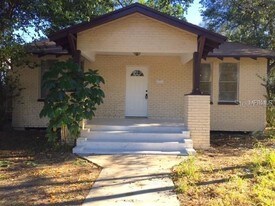 709 E James St in Tampa, FL - Building Photo