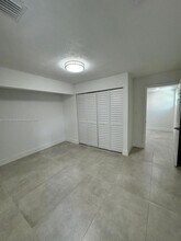 9830 SW 12th Terrace-Unit -0 in Miami, FL - Building Photo - Building Photo