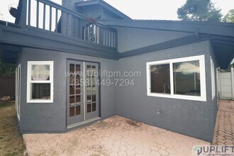 2807 Ledgetop Pl in Spring Valley, CA - Building Photo - Building Photo
