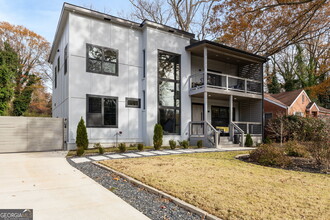 2167 Montrose Ave SW in Atlanta, GA - Building Photo - Building Photo