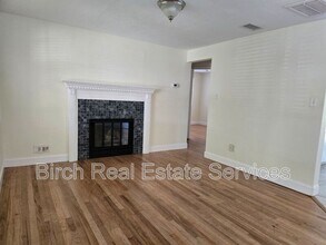 608 Tangerine Ave in Dunedin, FL - Building Photo - Building Photo