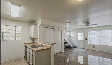 625 S Westwood in Mesa, AZ - Foto de edificio - Building Photo