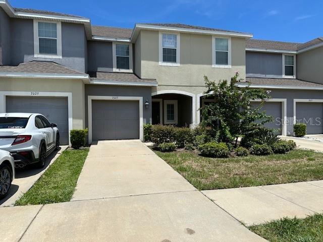 7027 Towne Lake Rd in Riverview, FL - Building Photo