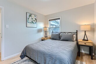 1250 E Amherst Ave in Englewood, CO - Building Photo - Building Photo