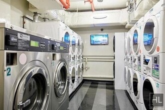 East 39th Street, Unit 17D in New York, NY - Building Photo - Building Photo