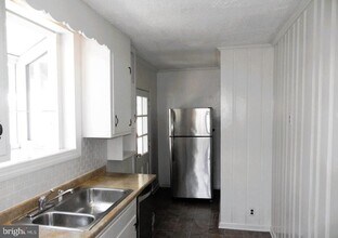 1200 N Cleveland St in Arlington, VA - Building Photo - Building Photo