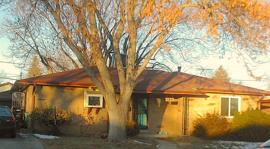 185 Emerald St in Broomfield, CO - Foto de edificio