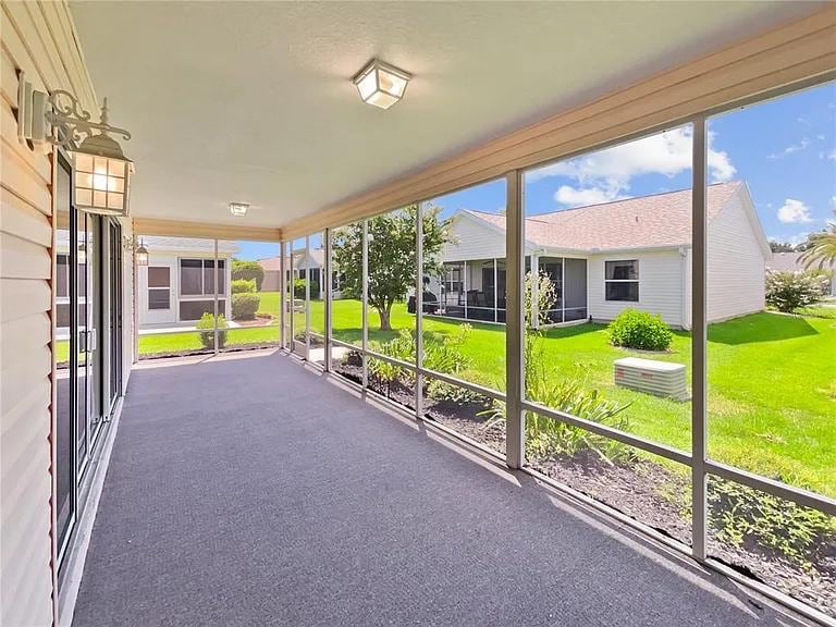 3840 Burbank Ln in the Villages, FL - Building Photo