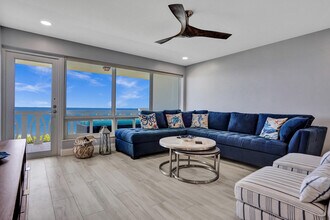 1169 Hillsboro Mile in Hillsboro Beach, FL - Building Photo - Building Photo