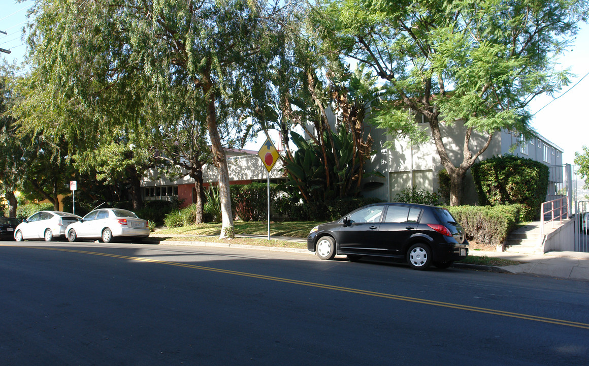 1317 Lucile Ave in Los Angeles, CA - Building Photo